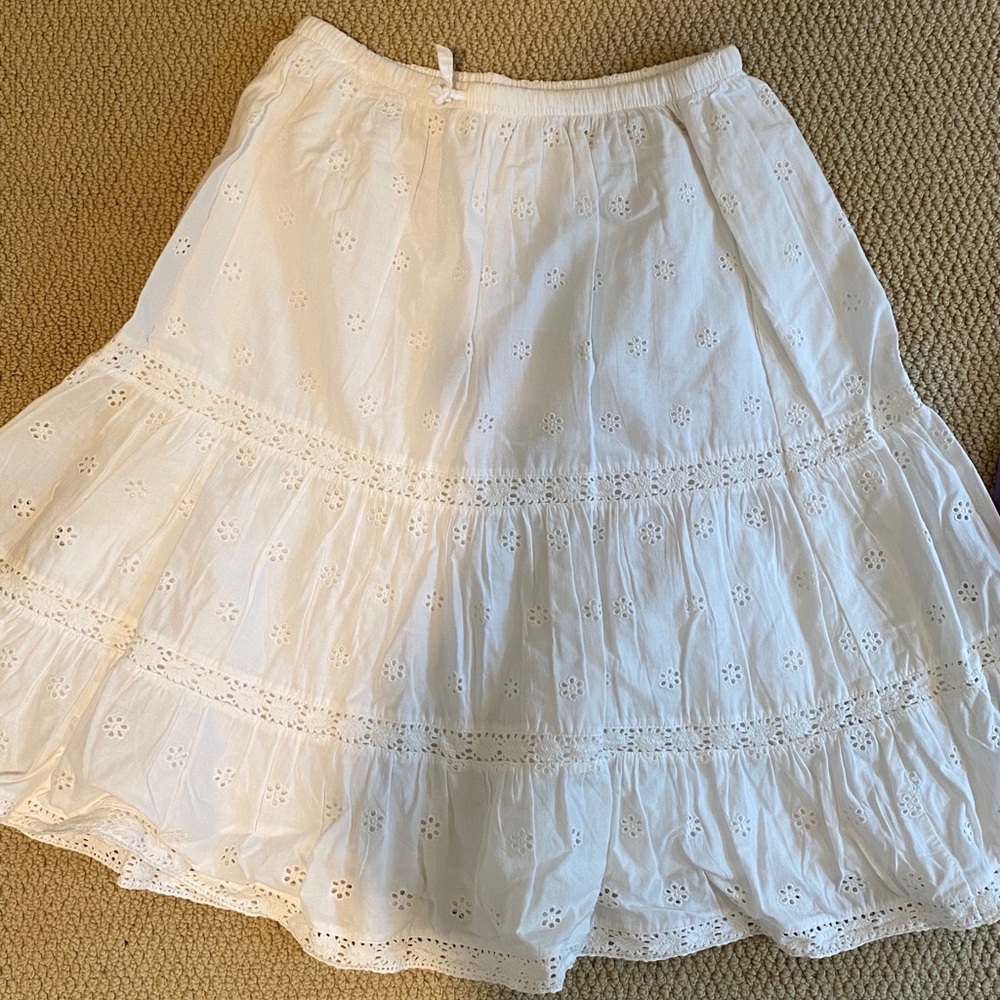 Youth White summer/spring skirt